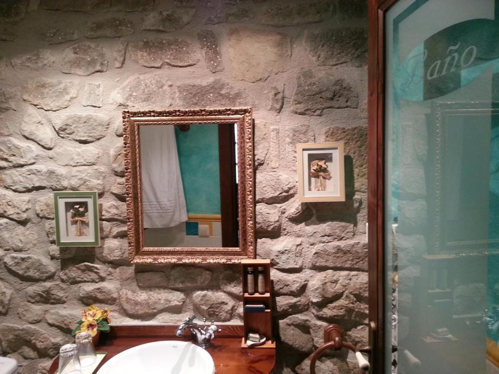 فندق Casa Del Infanzon Sos del Rey Católico الغرفة الصورة